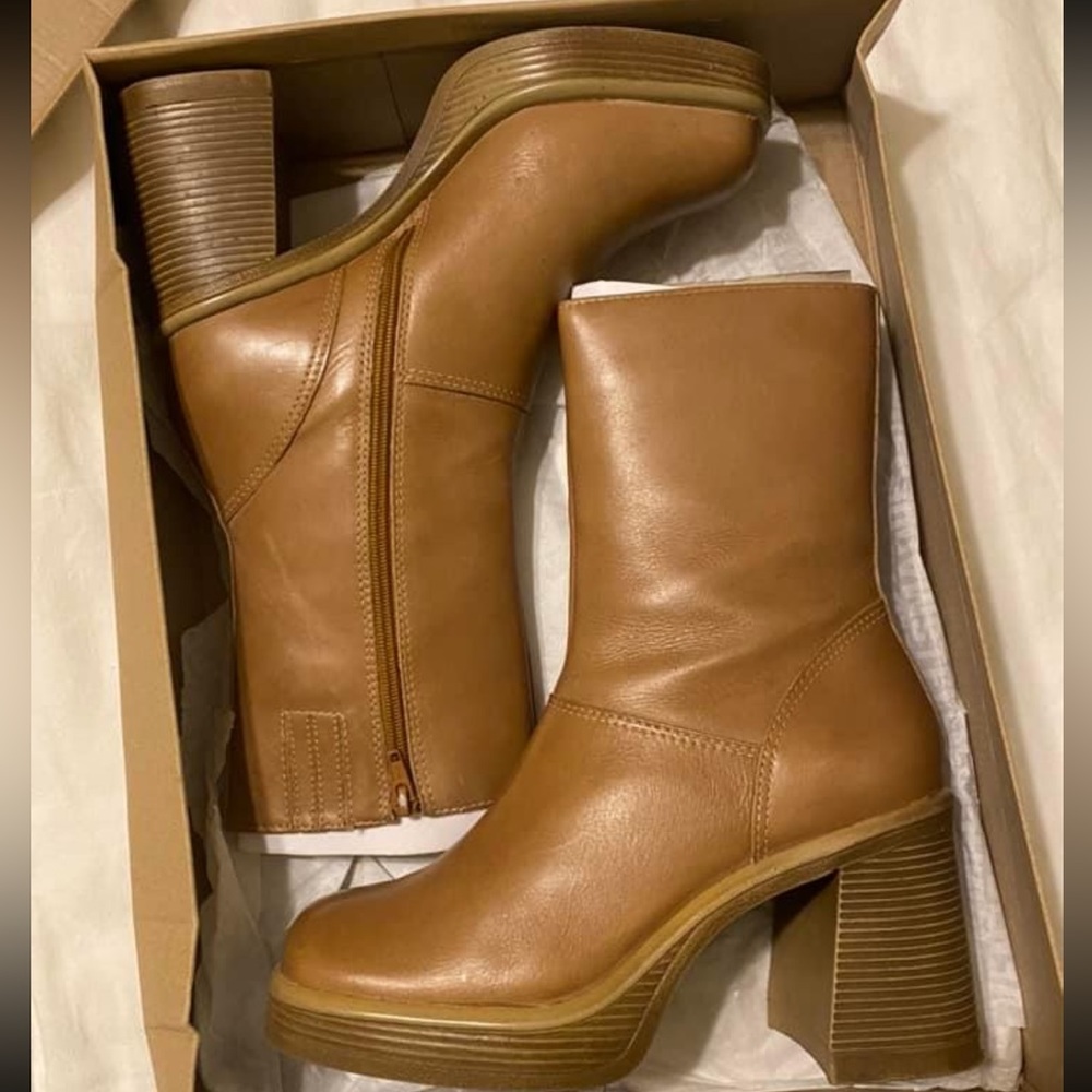 Steve Madden boots